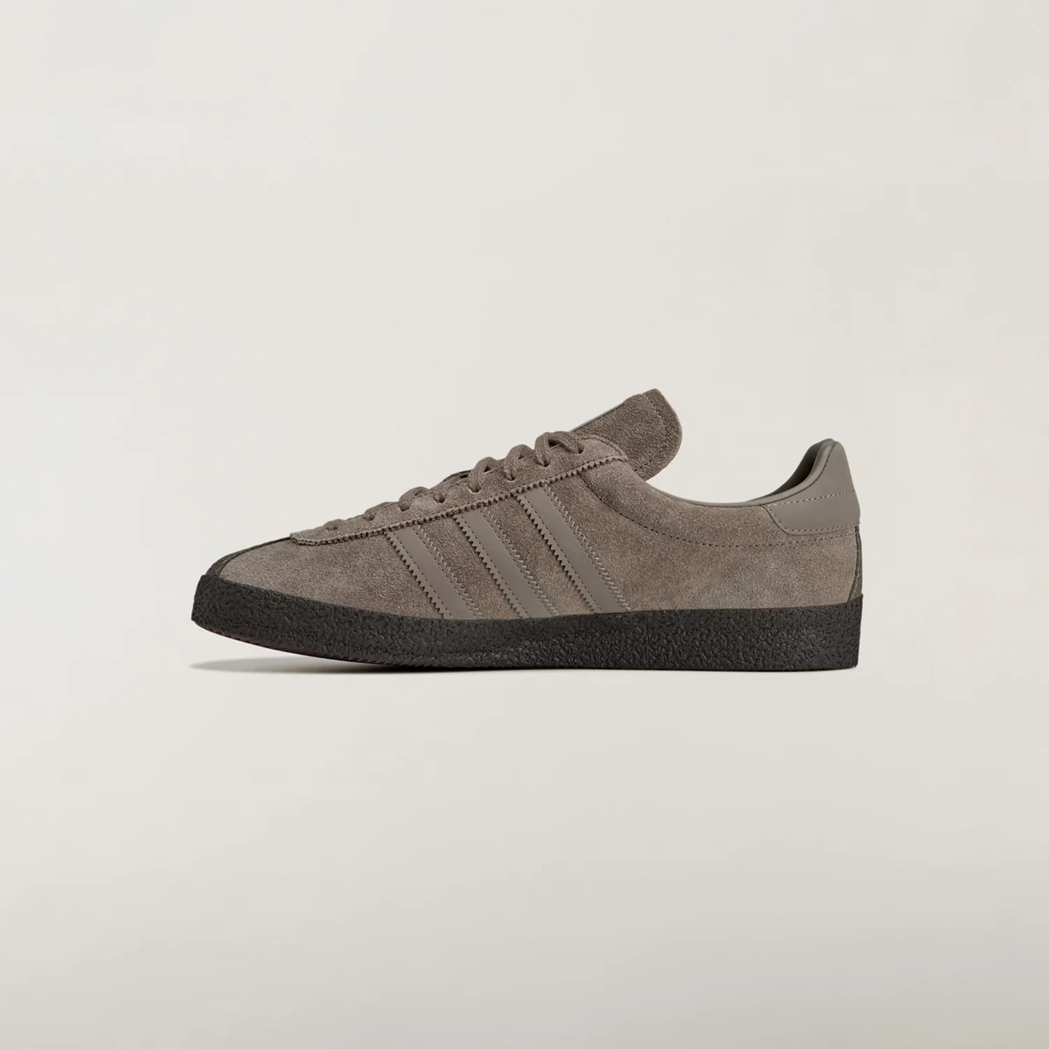Adidas MENDACINO SPZL, Blanch Brown/Blanch Brown/Shadow Red - Image 2