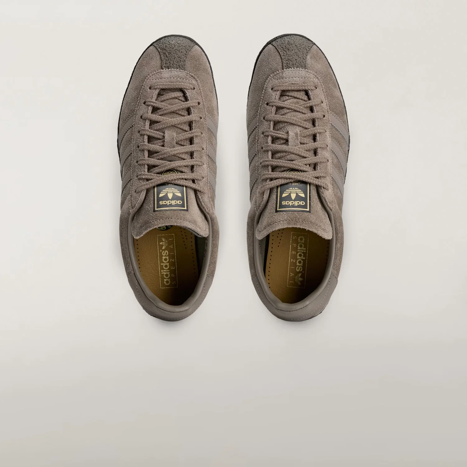 Adidas MENDACINO SPZL, Blanch Brown/Blanch Brown/Shadow Red - Image 4