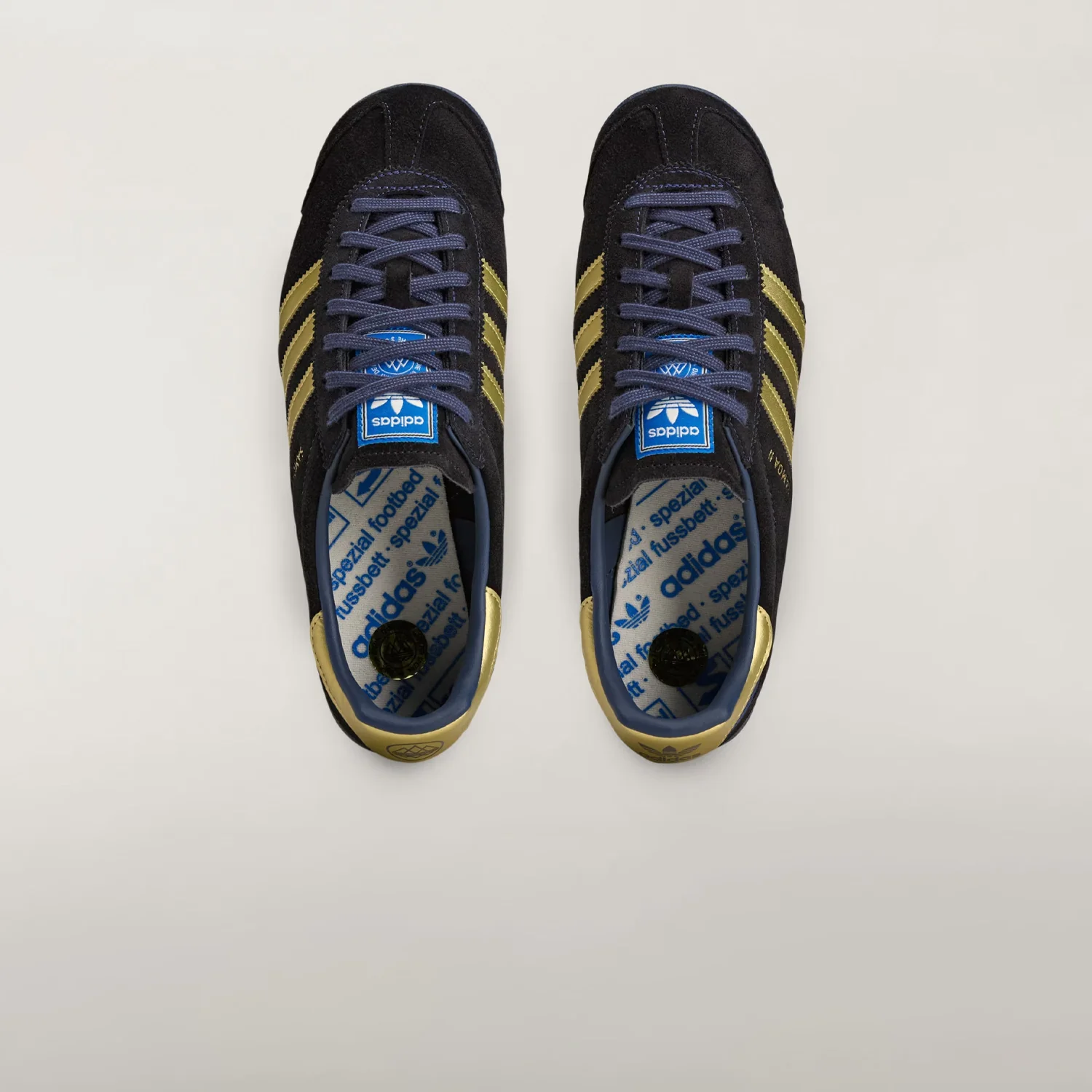 Adidas SAMOA II SPZL, Tech Indigo/Matte Gold/Night Indigo - Image 4