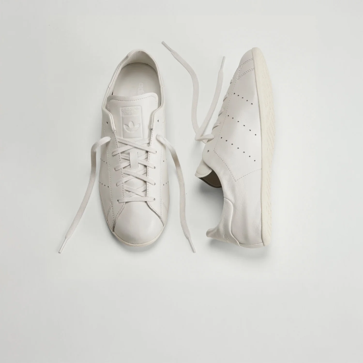 Adidas STAN SMITH LO PRO W', Cloud White/Cloud White/Cloud White - Image 3