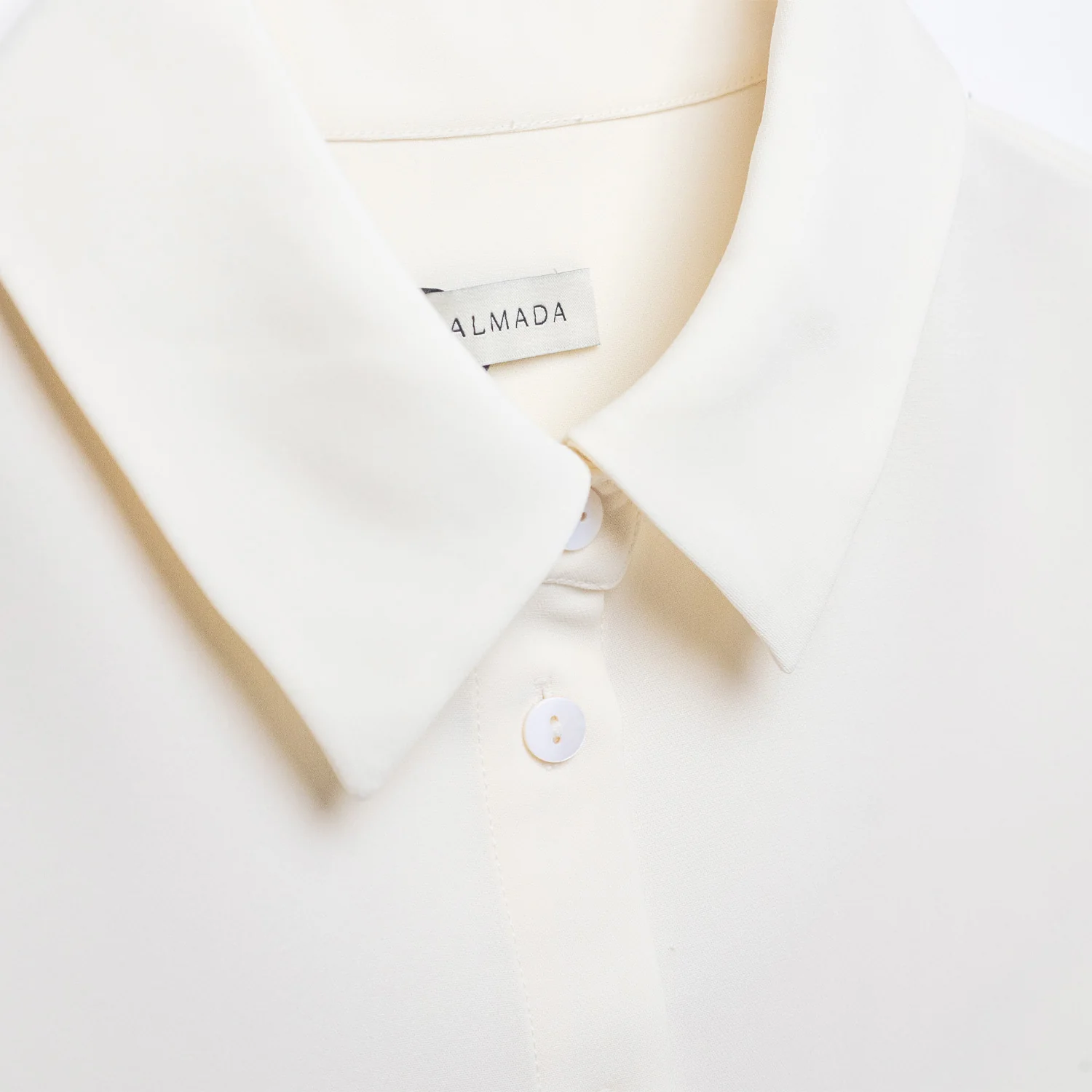 Almada Label FAWN CREPE SHIRT, Cream - Image 4