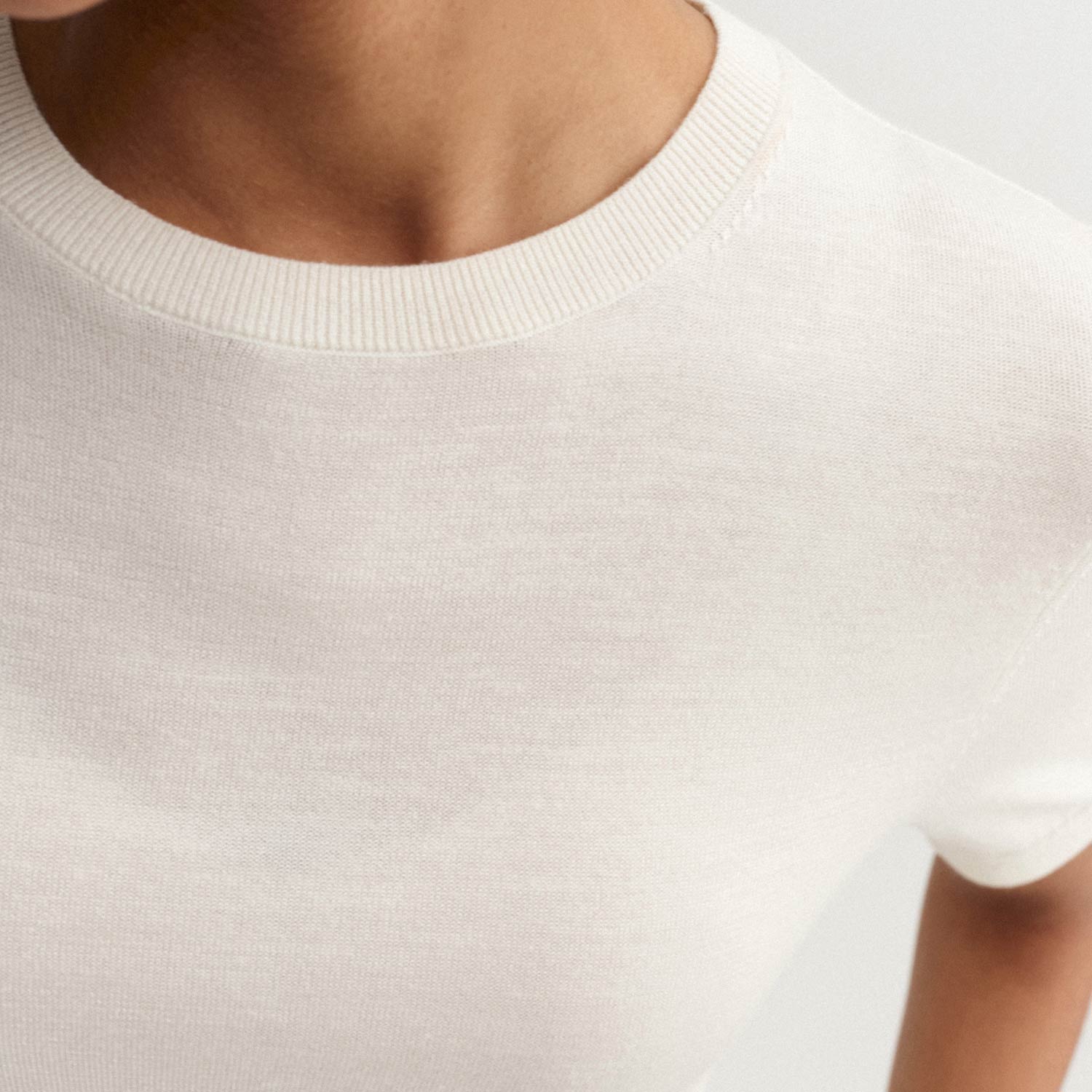 Almada Label PALOMA T-SHIRT, Cream - Image 4