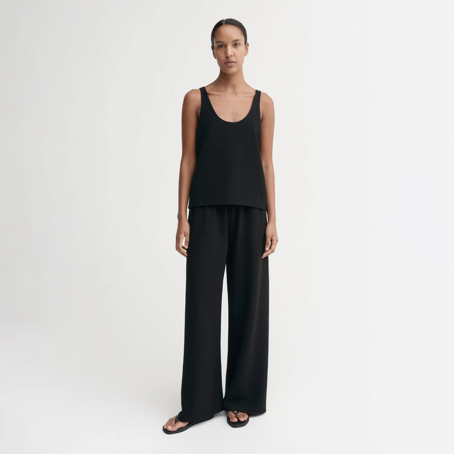 Almada Label ROMY CREPE TOP, Black - Image 2