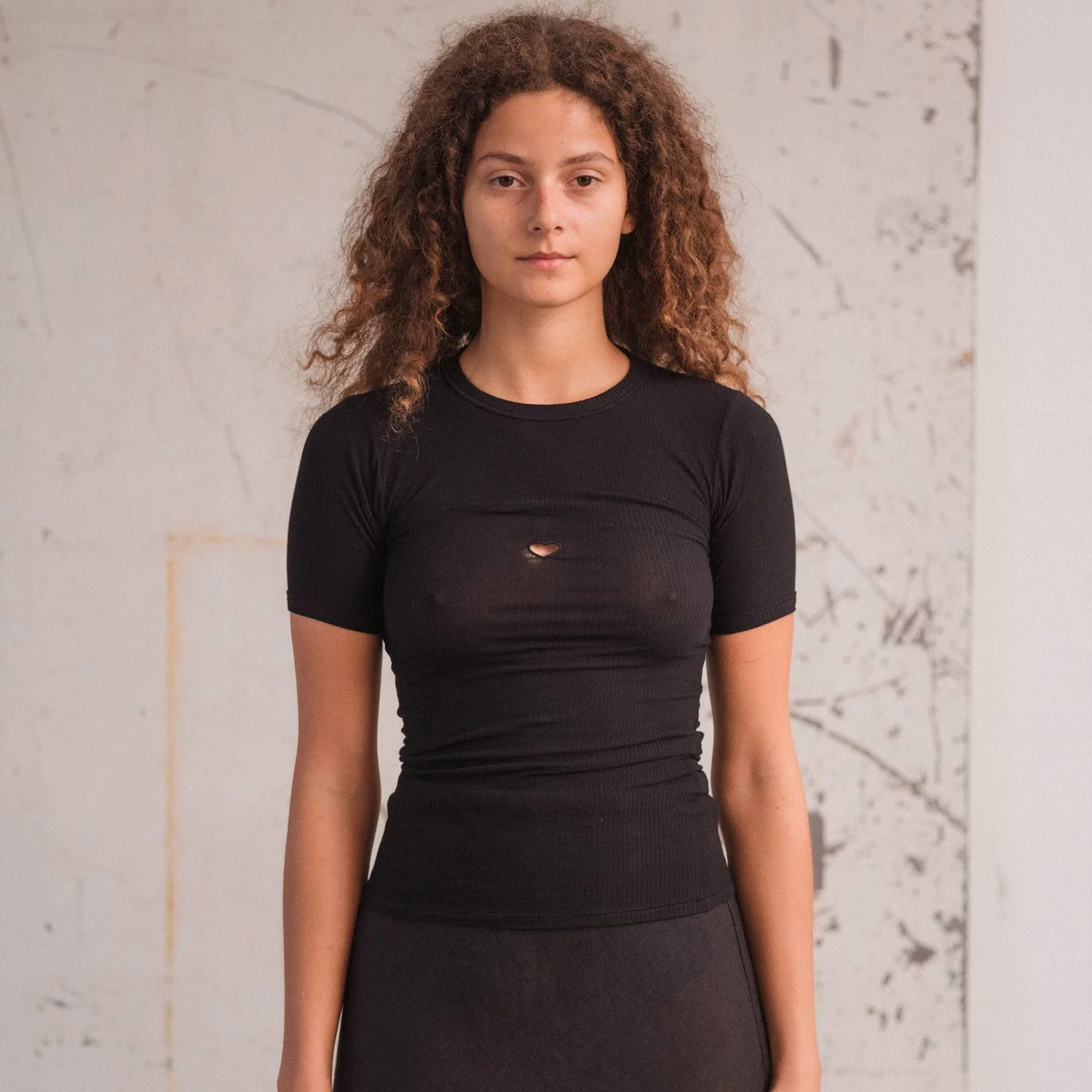 Baserange HEART SHORT SLEEVE TEE, Black - Image 3