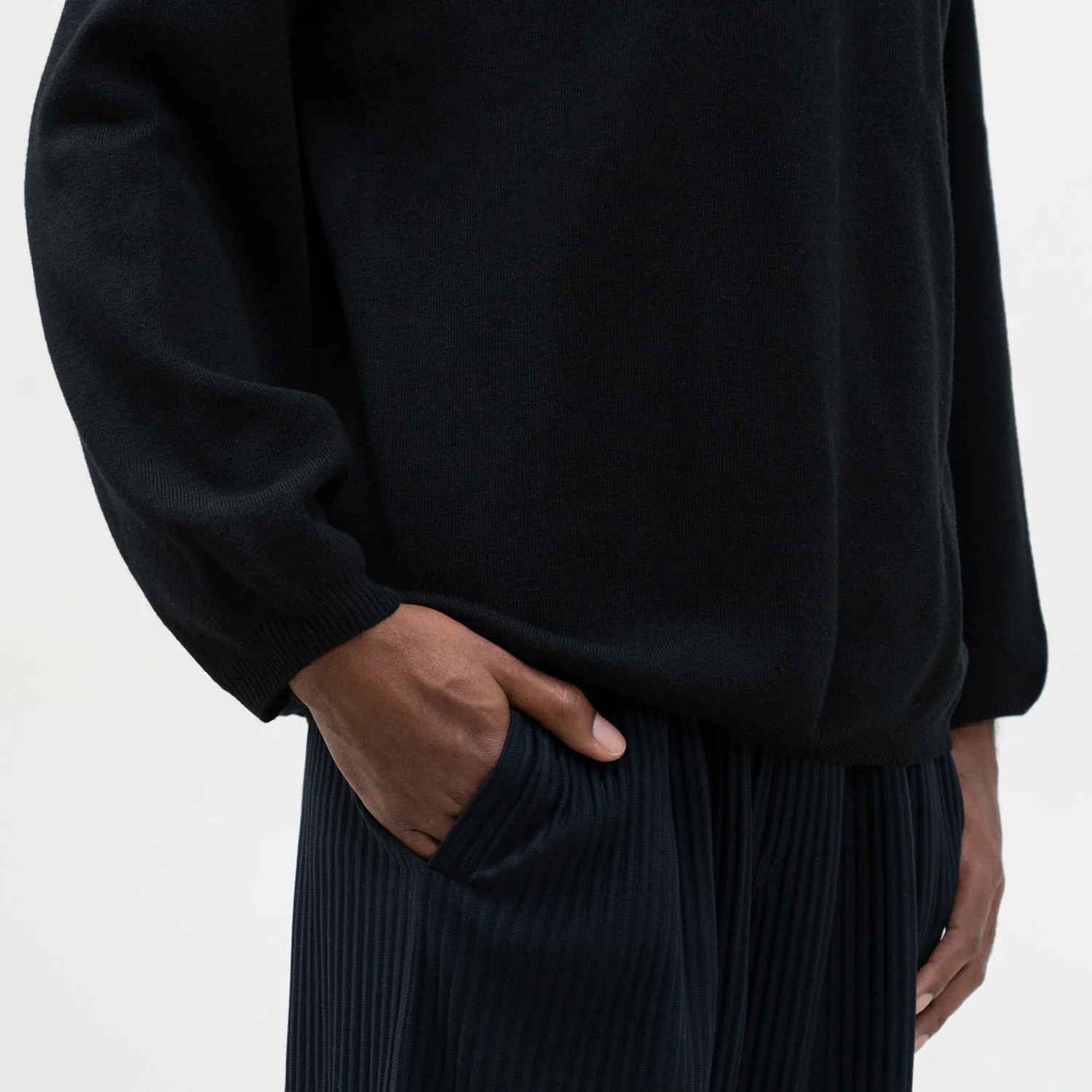 Koivu O-NECK KNIT, Black - Image 3
