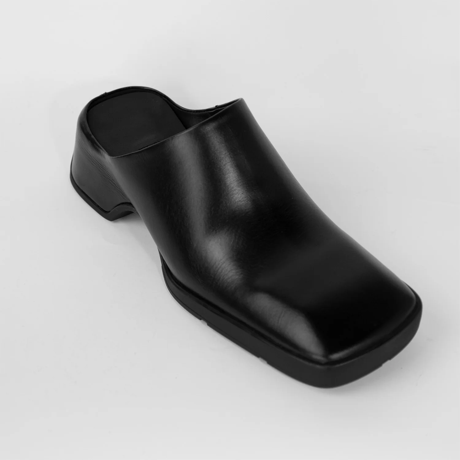 Miista AMOY BLACK MULES, Black - Image 3