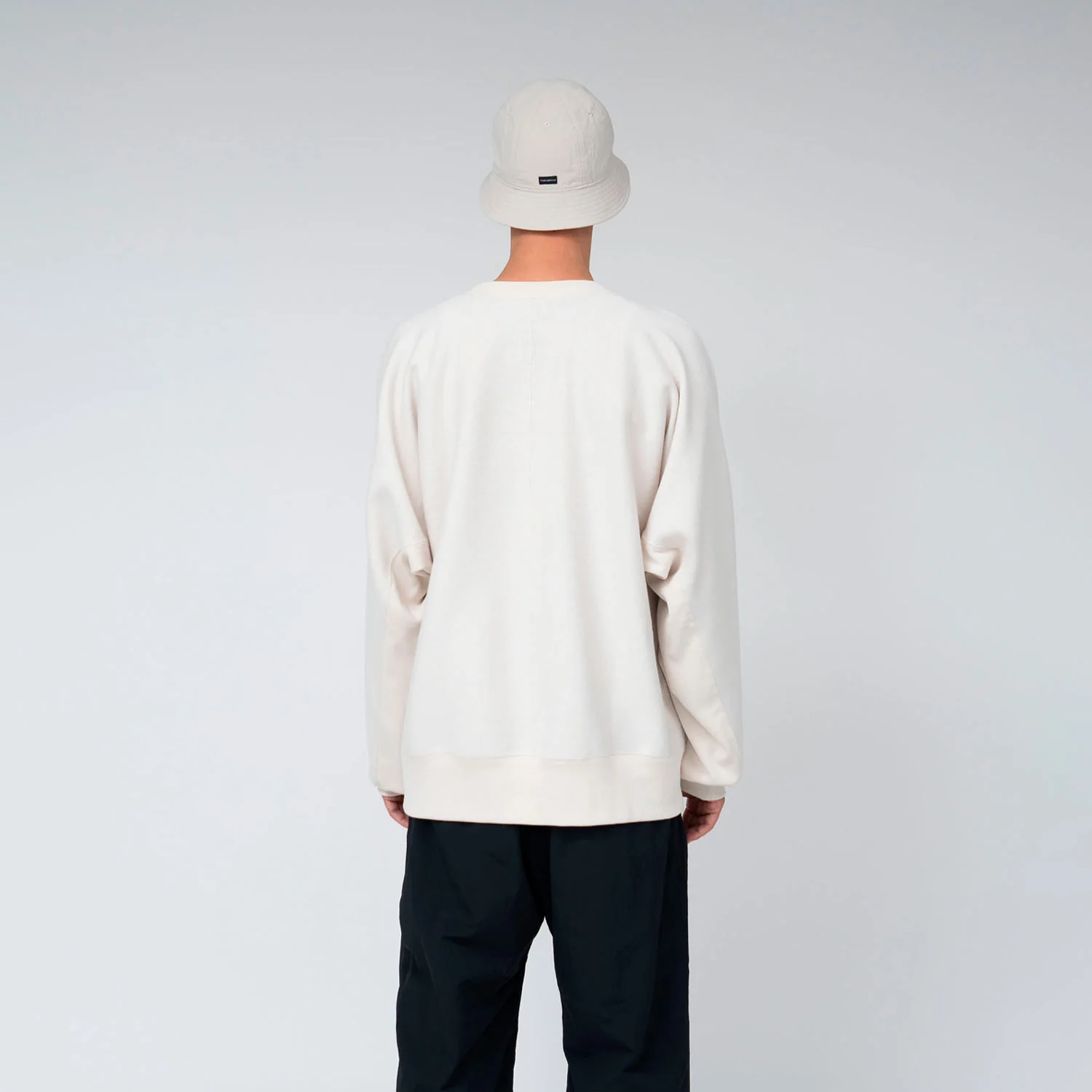 nanamica CREW NECK SWEATER, Heather Gray - Image 3
