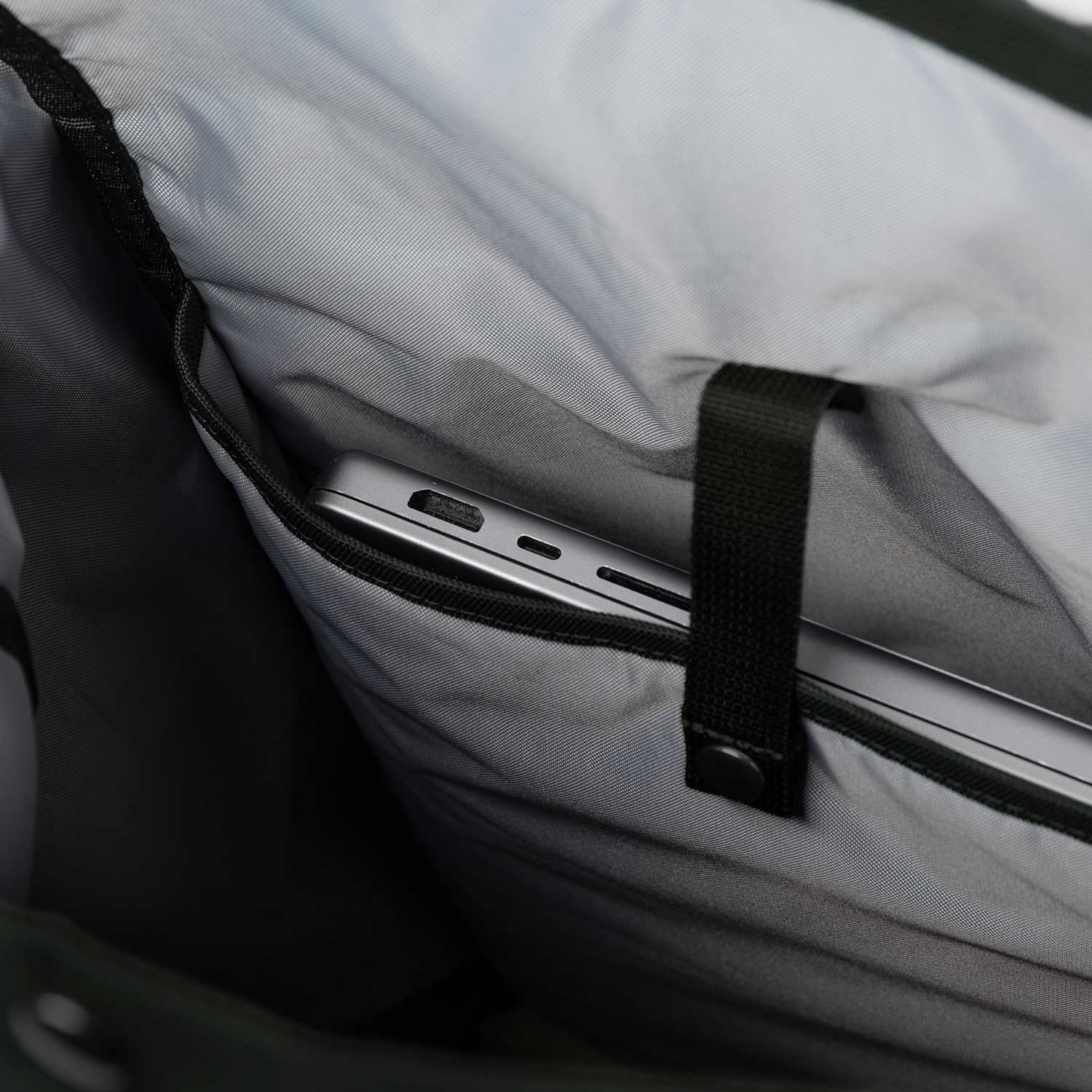 Sandqvist GROUND ROLLTOP BACKPACK L, Black - Image 4