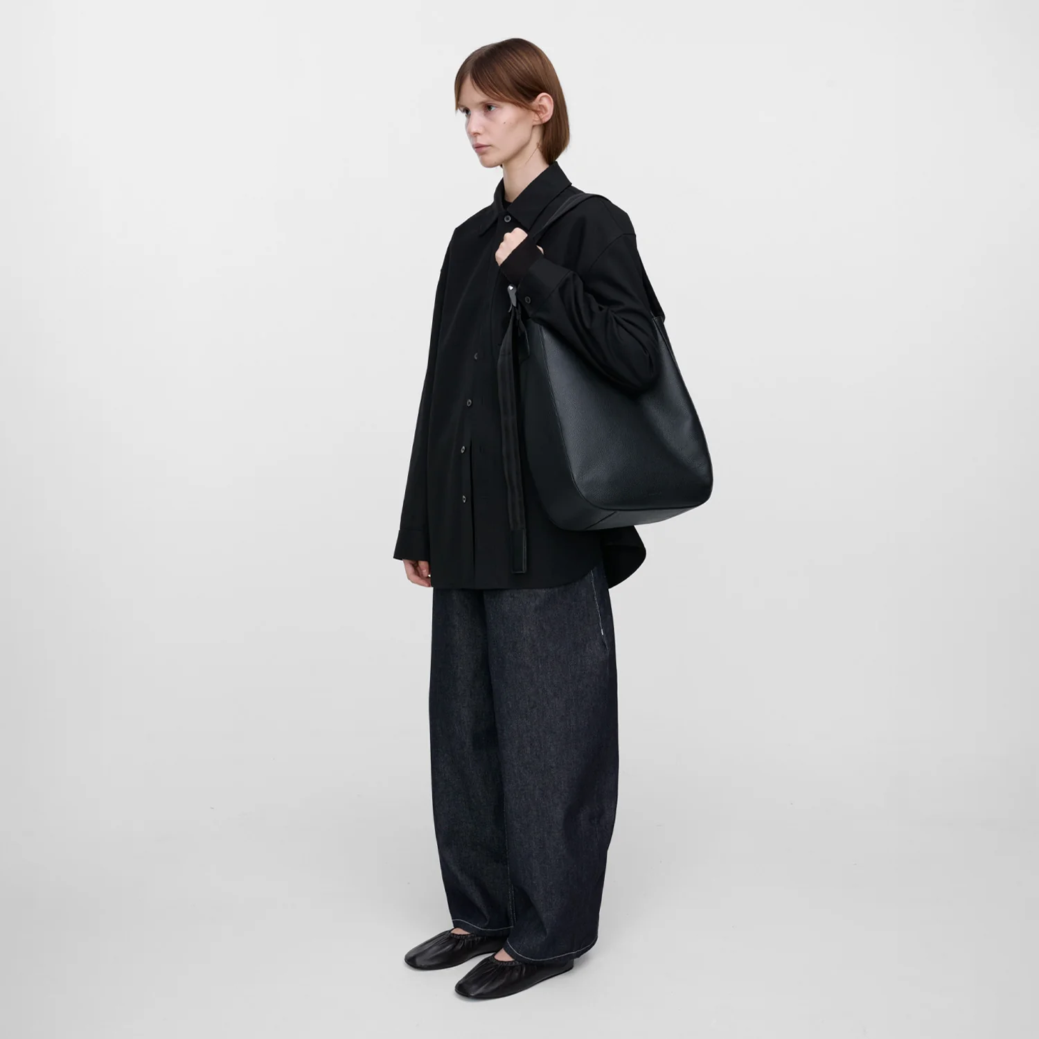Sandqvist LEATHER HOBO TOTE, Black - Image 3