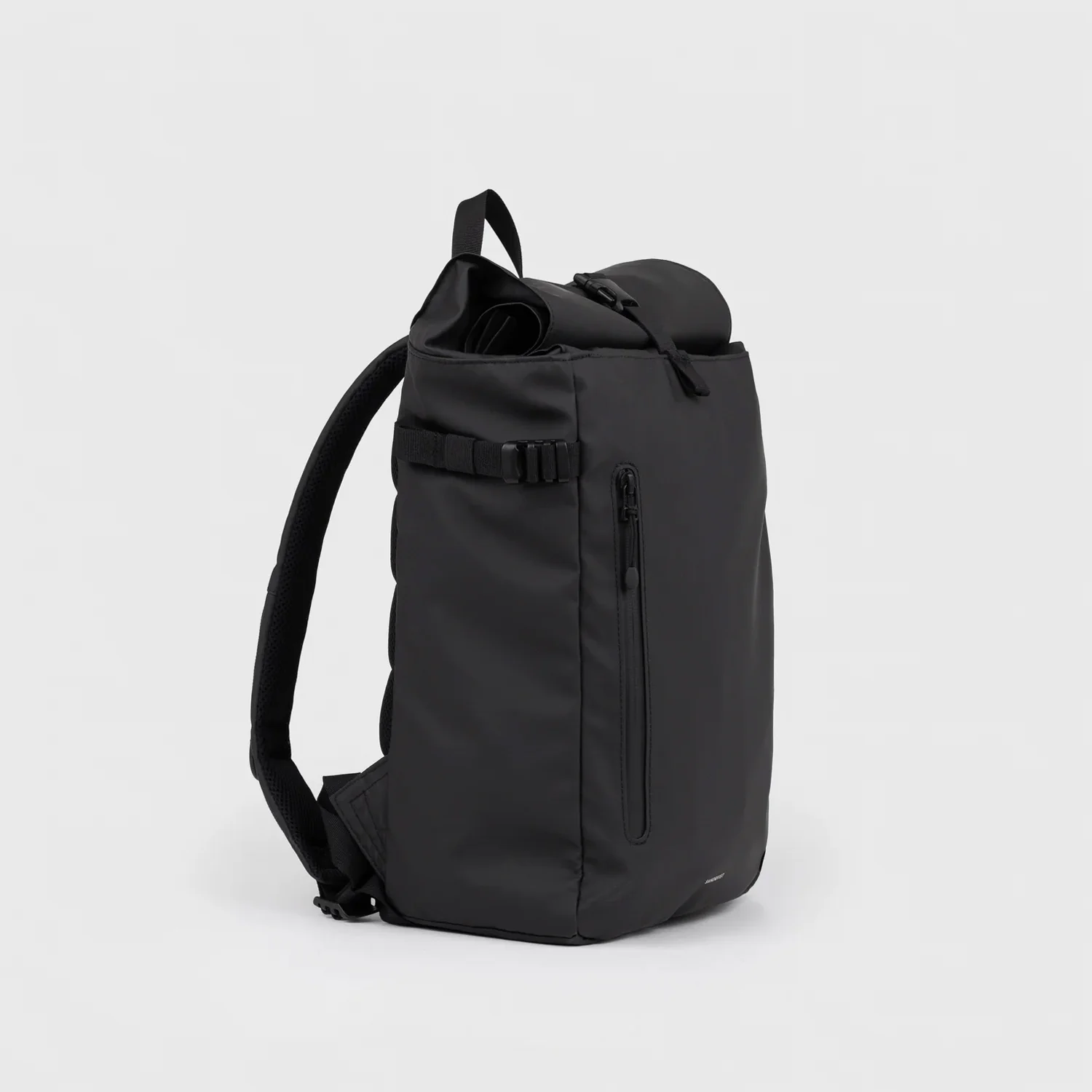 Sandqvist STREAM SLIM ROLLTOP M, Black - Image 2