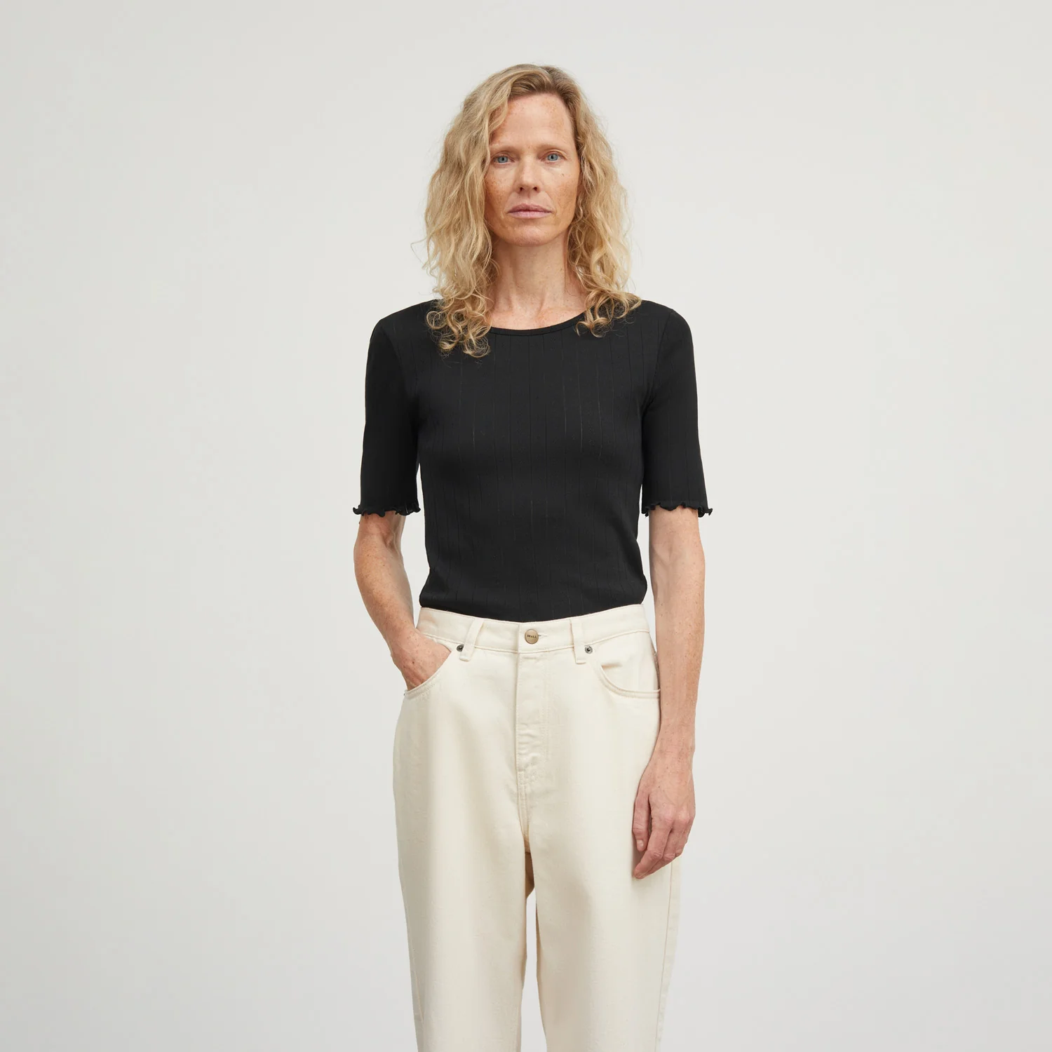 Skall Studio EDIE TEE, Black - Image 2