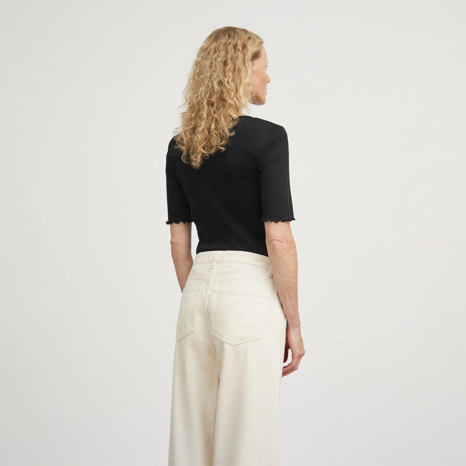 Skall Studio EDIE TEE, Black - Image 3