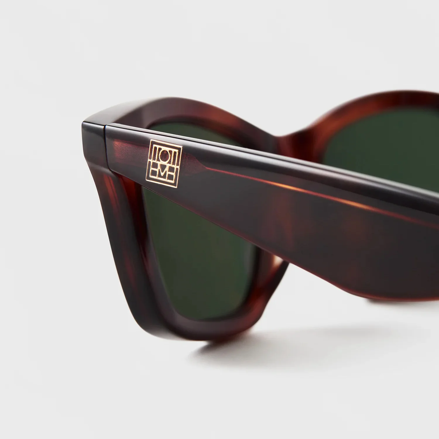 TOTEME THE CLASSICS SUNGLASSES, Havana - Image 4