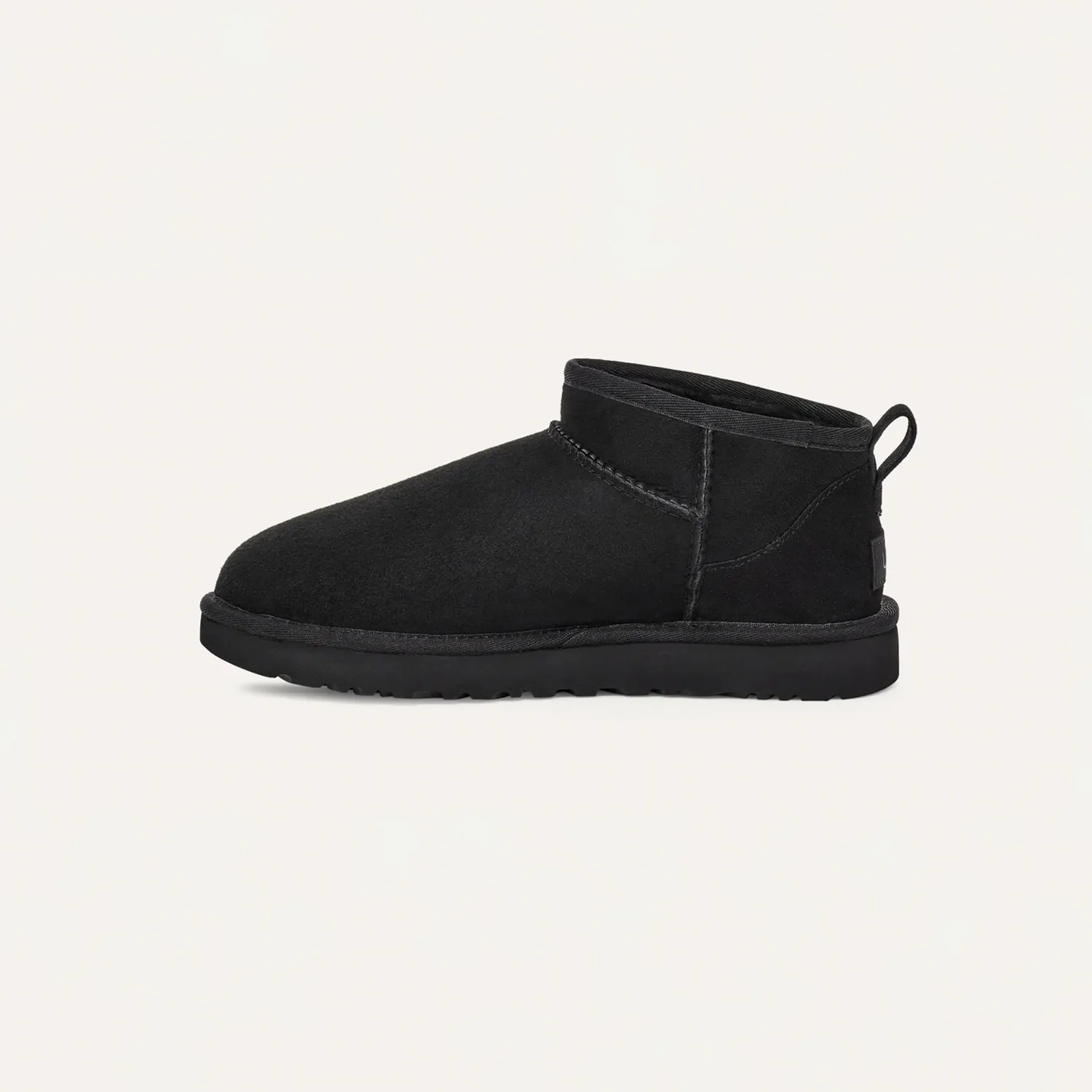 UGG W'S CLASSIC ULTRA MINI, Black - Image 2