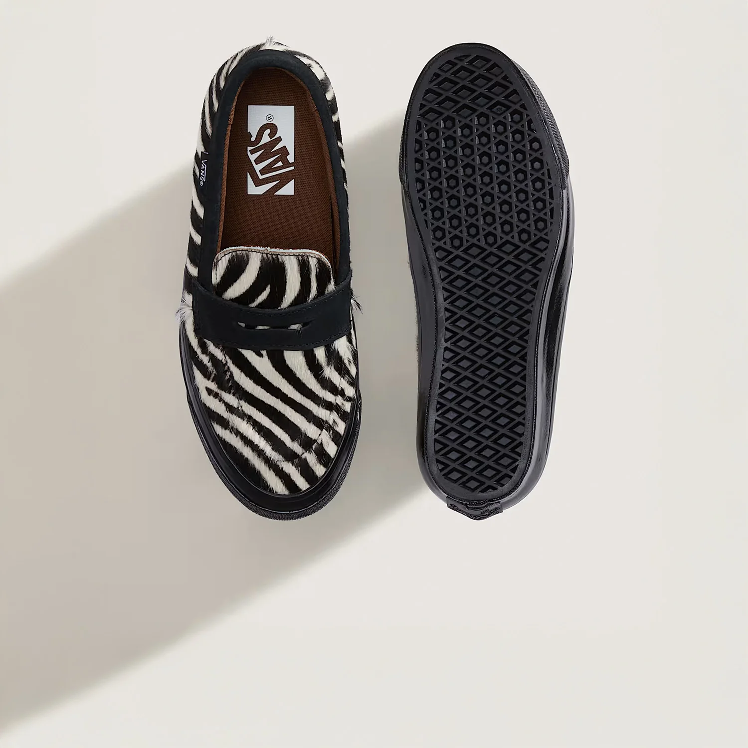 Vans PREMIUM LOAFER 53 PONY HAIR, Zebra/Black - Image 3