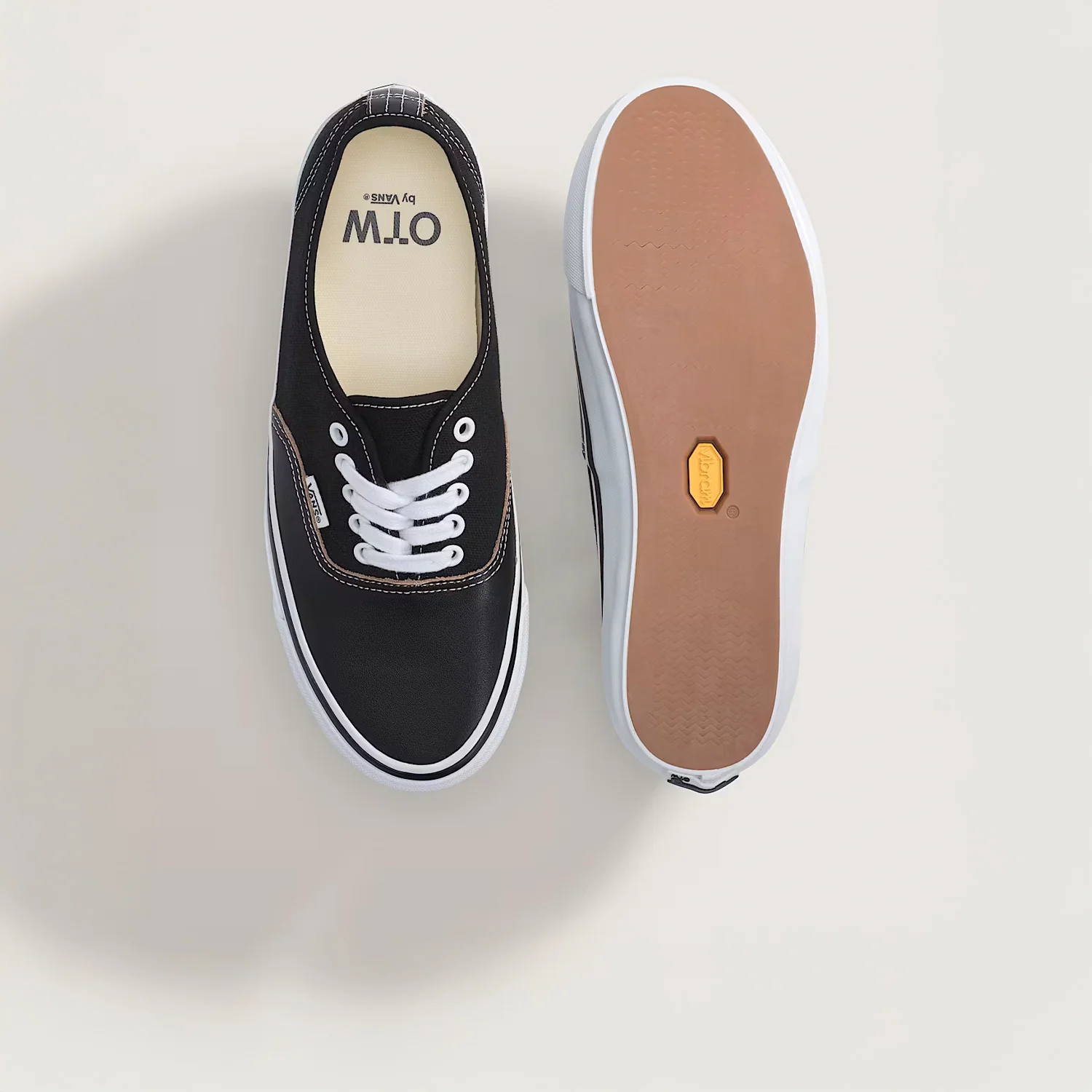 Vans OTW AUTHENTIC 44 SIPED VIBRAM, Black/Black - Image 3
