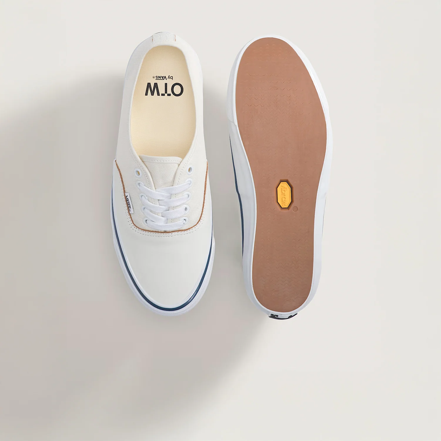 Vans OTW AUTHENTIC 44 SIPED VIBRAM, Marshmallow - Image 3