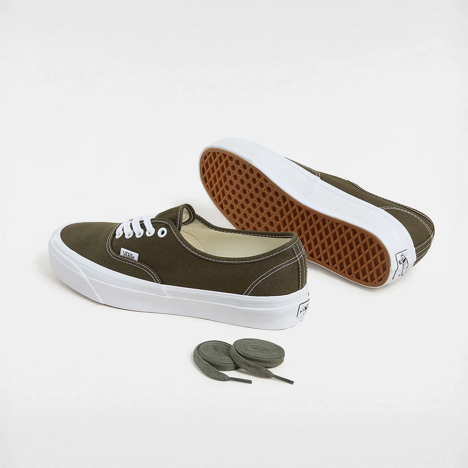 Vans PREMIUM AUTHENTIC 44 DUCK CANVAS, Grape Leaf - Image 3